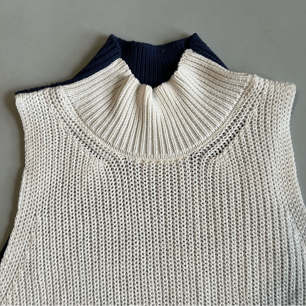 Summersalt The High Neck Sweater Vest Atlantic and white sand small - Picture 9 of 9